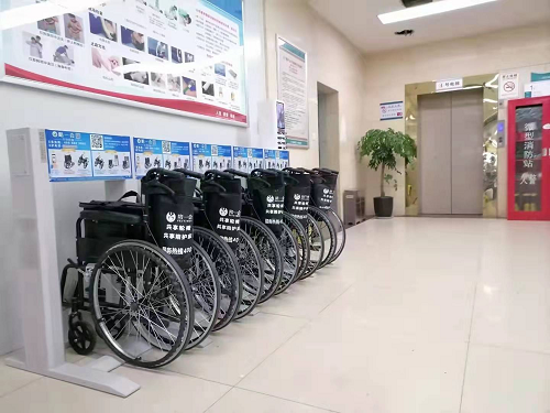 Is de gedeelde handmatige rolstoel populair? Waar is het beschikbaar?