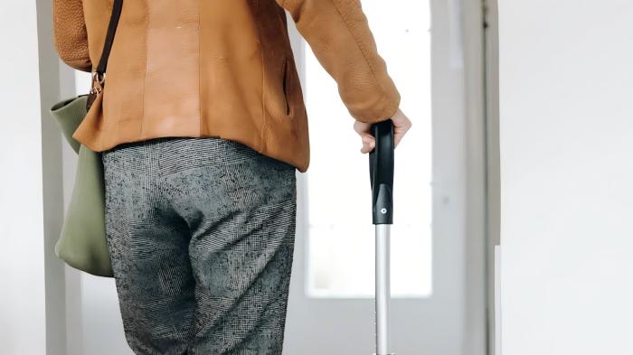 Wat u moet weten voordat u een aluminium fabrikant voor wandelstokje kiest